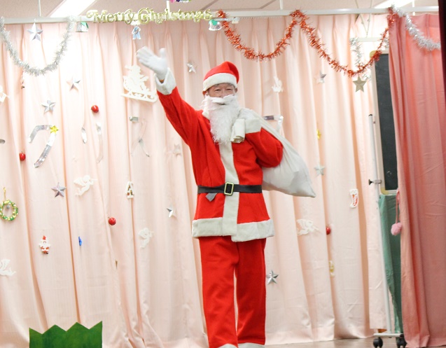 クリスマス会 サンタさんが来たよ 赤坂台こども園 園日記